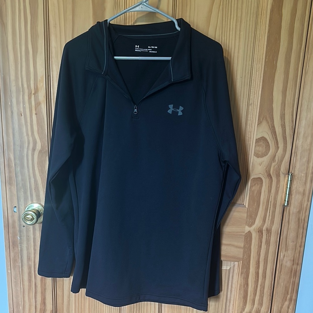 Under Armour Black Long Sleeve Pullover
